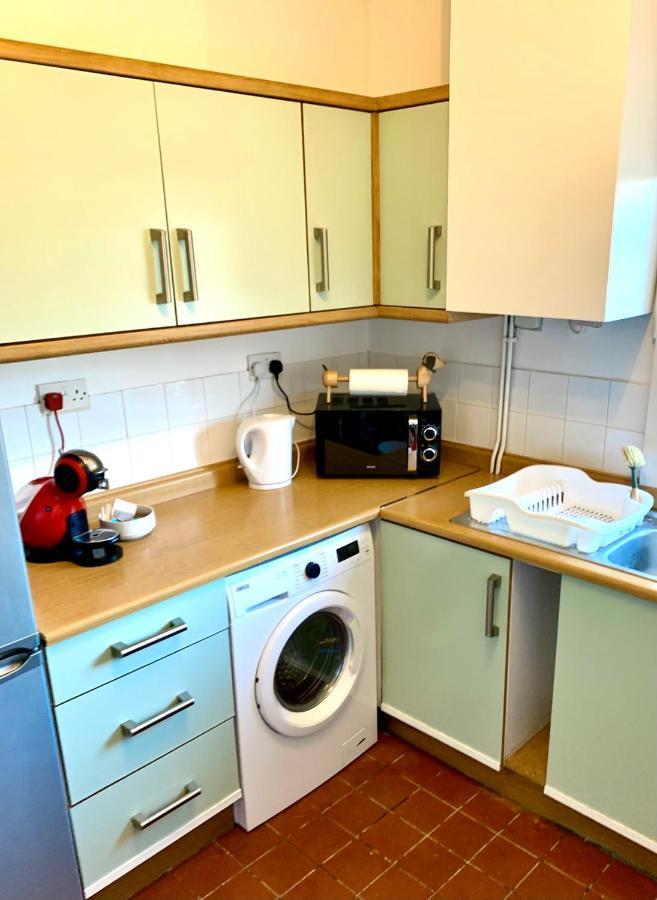 Contemporary 2 Bedroom Victorian Town House - Sleeps Up To 6 Kimberley  Exterior photo