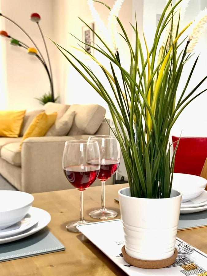 Contemporary 2 Bedroom Victorian Town House - Sleeps Up To 6 Kimberley  Exterior photo